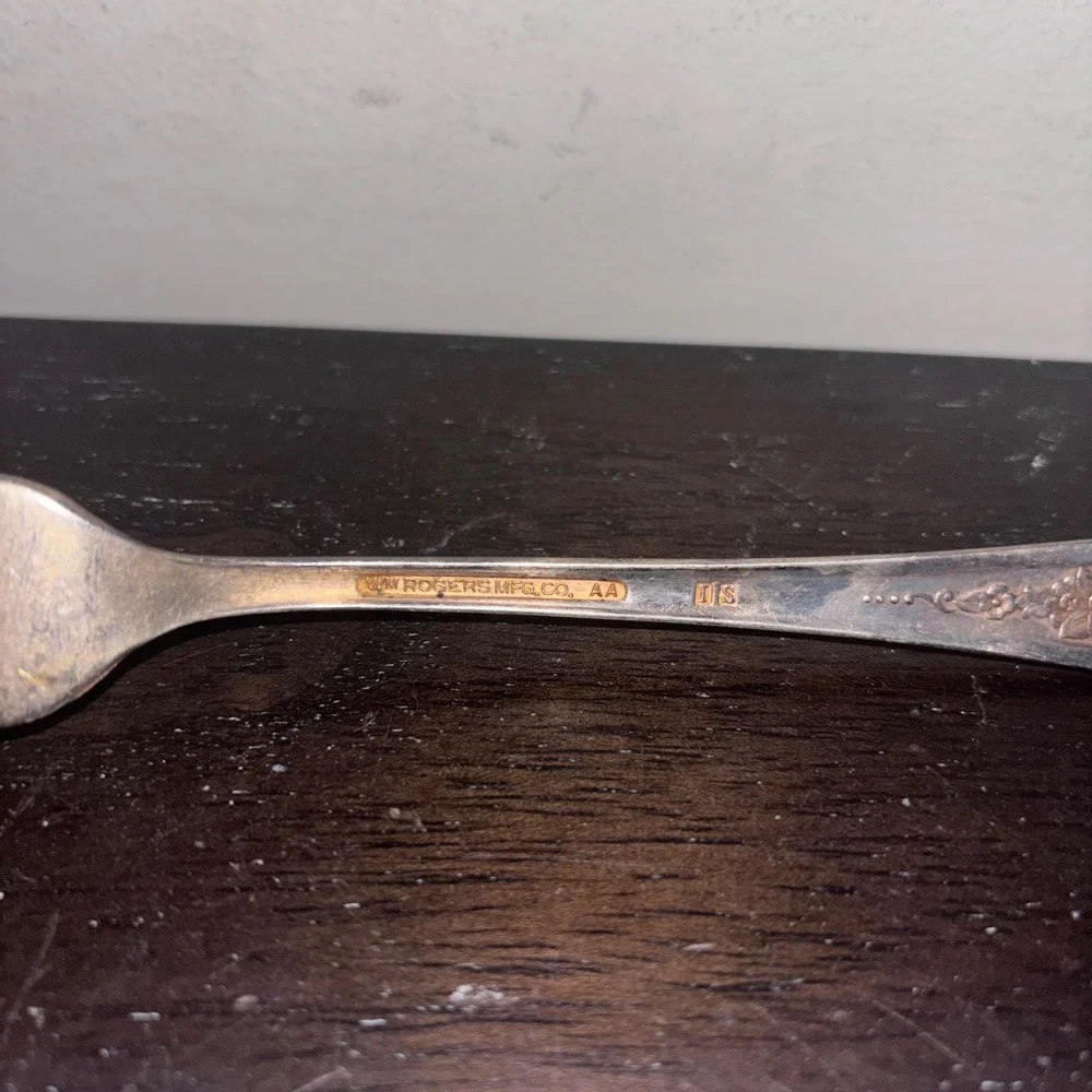 Vintage | Oneida Community Par Plate | Silverware | One Fork |‎ 7 Inch